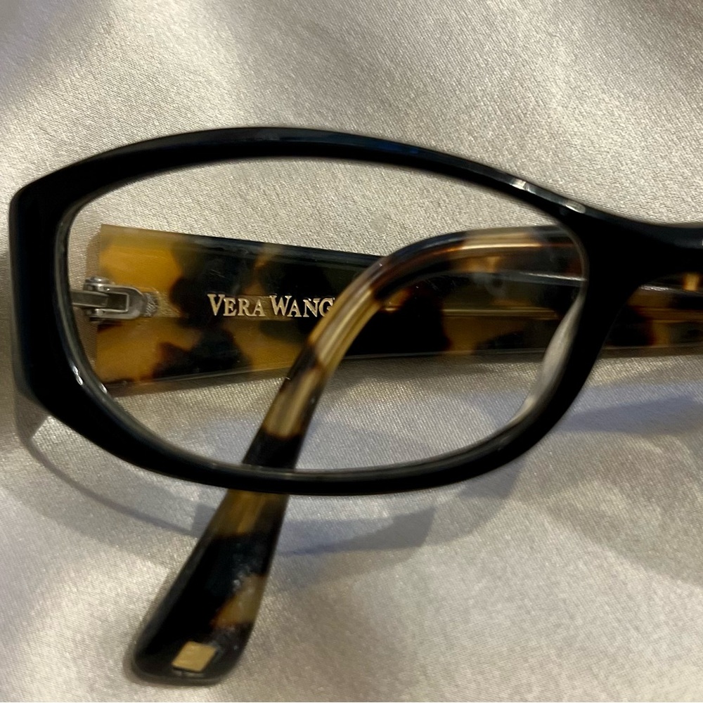 Vera Wang Frames. Excellent Condition. Y2k. Almos… - image 2